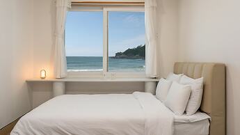 Goseong Jajackdo Aroma Pension