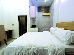 Frenezia Boutique Apart-Hotel