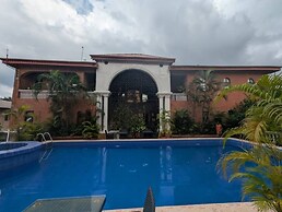 Frenezia Boutique Apart-Hotel