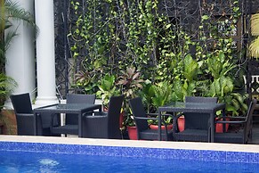 Frenezia Boutique Apart-Hotel