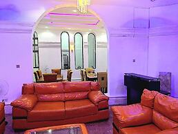 Frenezia Boutique Apart-Hotel