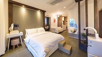 Taean Holy Dog Pool Villa