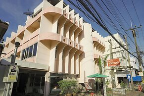 Suriyart Hotel