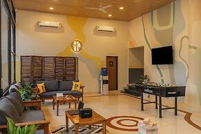 The Hosteller Lonavala City Centre