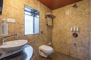 The Hosteller Lonavala City Centre
