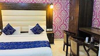 Hotel The Raj Palace