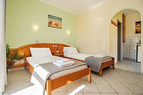 Solena Studios Kavos