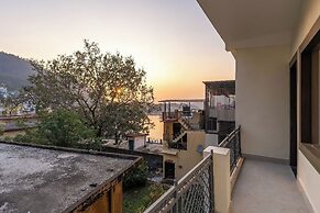 The Hosteller Rishikesh Laxman Jhula