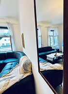 Peaceful 2BR Stay Well Connected