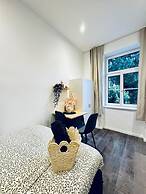 Simple Studio Near Klosterneuburg