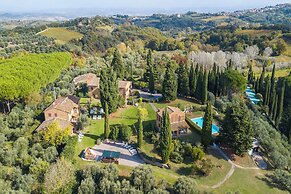 Borgo Ciclamino Pool&activities