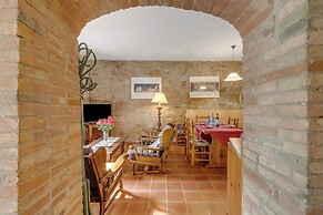 Borgo Ciclamino Pool&activities