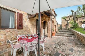 Borgo Ciclamino Pool&activities