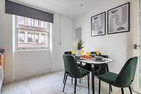 Chic 1BR by Goodge Street Station