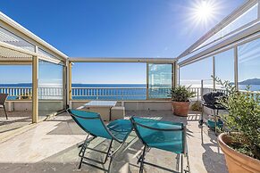 Bright Apartment With Terrace and Sea View