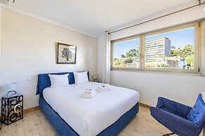 Bright Apartment With Terrace and Sea View