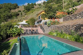 Casa Laranja by HR Madeira