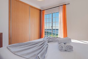Casa Laranja by HR Madeira
