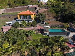 Casa Laranja by HR Madeira