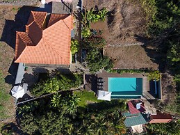 Casa Laranja by HR Madeira