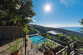 Casa Laranja by HR Madeira