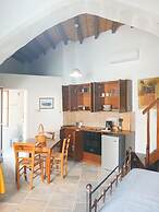 Traditional Cozy Retreat
