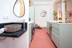 Cozy 3BD Duplex With Private Pool in Seville Center Gran Poder III