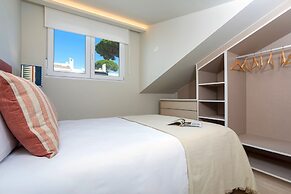Magnificent 3BD Duplex With Pool in Marbella Aloha Golf II