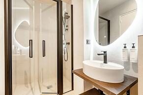 Le White by Sweett