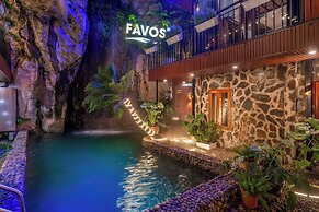 Favos Ninh Binh Hotel & Villas