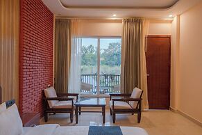 Delight The Lavish Loft Corbett