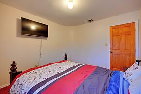 2 Mi to Dtwn Freeport! Apt w/ Deck in Baldwin