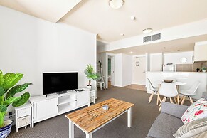 Burleigh Bliss Coastal Hideaway