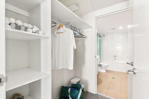Burleigh Bliss Coastal Hideaway