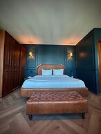 The Sapphire Room