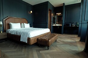 The Sapphire Room