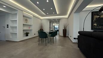 Coco Noir Luxury Villa
