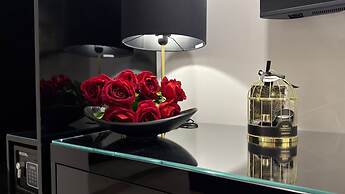 Coco Noir Luxury Villa