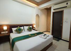 Hotel Royal Raj