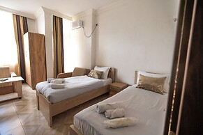 Batumi Inn