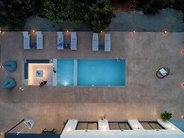 PanStel Luxury Villas - pools & jacuzzi