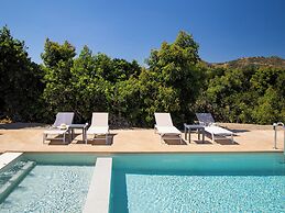 PanStel Luxury Villas - pools & jacuzzi