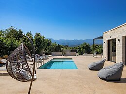 PanStel Luxury Villas - pools & jacuzzi