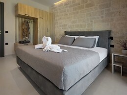 PanStel Luxury Villas - pools & jacuzzi