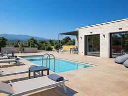 PanStel Luxury Villas - pools & jacuzzi
