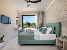 PanStel Luxury Villas - pools & jacuzzi