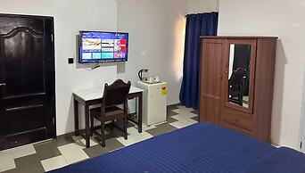 Hinstock Hotel