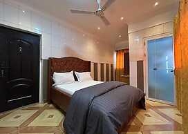 Hinstock Hotel
