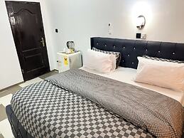 Hinstock Hotel