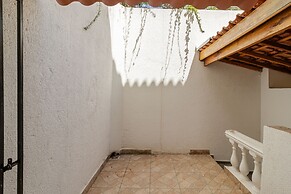 Casa com Piscina Sal o de Jogos e Churrasqueira